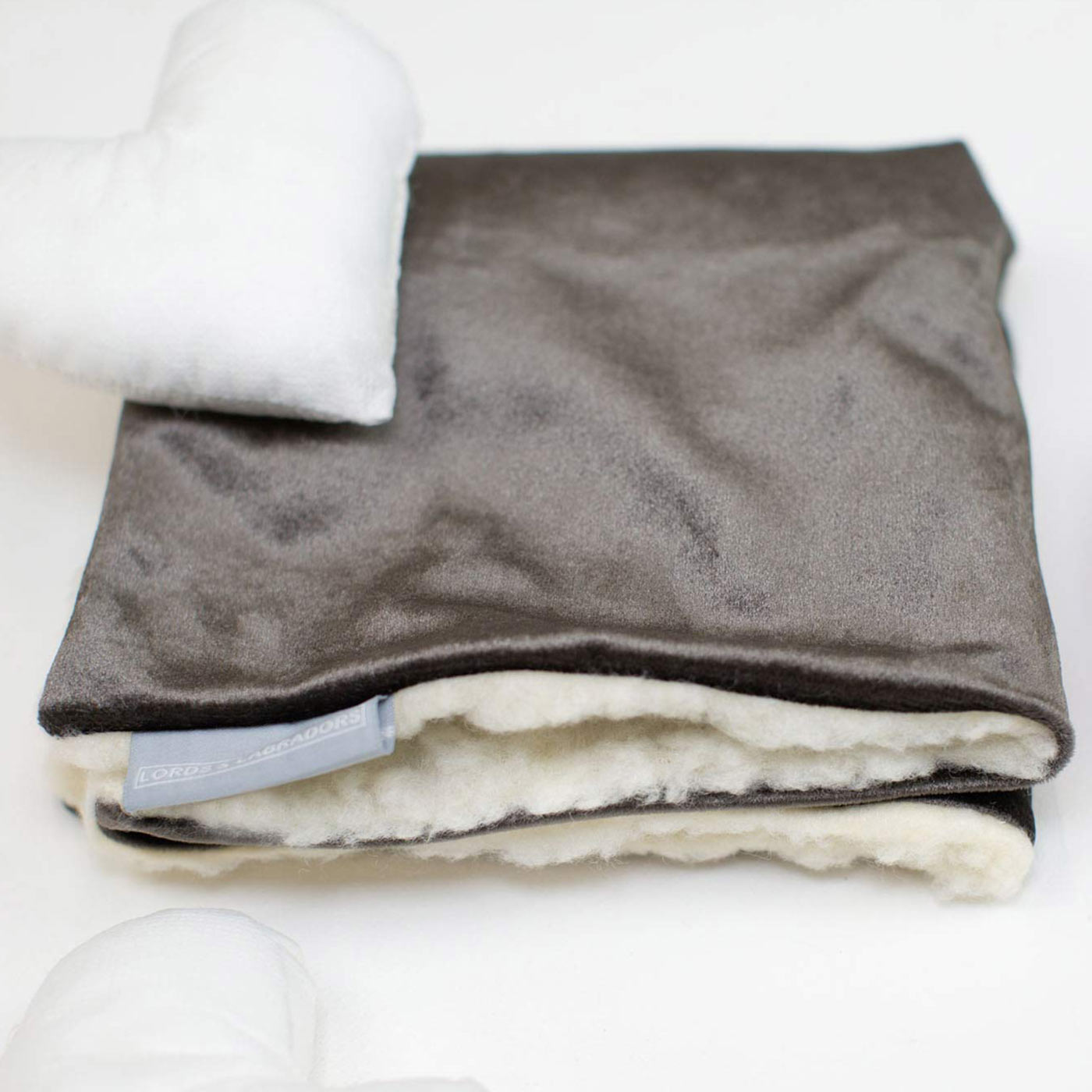 [color:chocolate velvet]